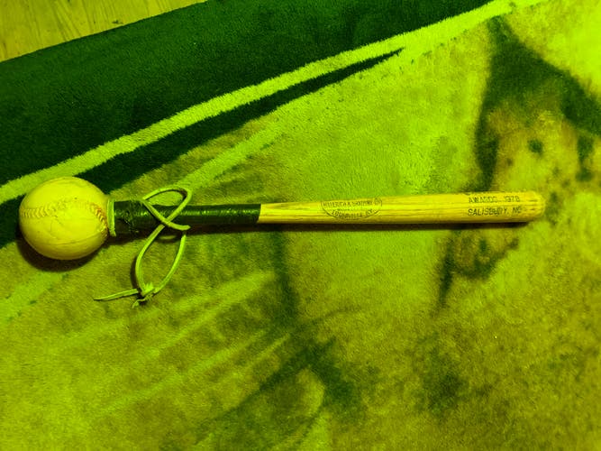 Used Louisville Slugger 125 Mini Bat Whit Wooden Ball