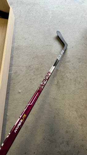 Bauer Vapor Hyperlite 87 Flex P92 Left Hand Senior New Pro Stock (Alex Newhook Colorado Avalanche)