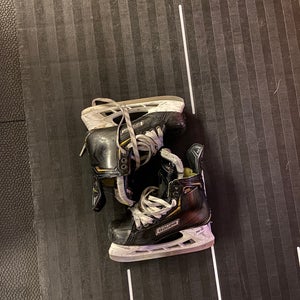 Bauer hockey skate