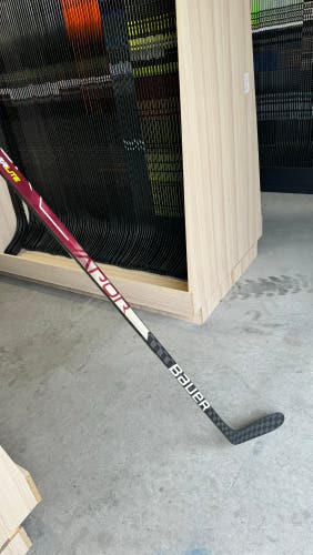 Hyperlite Bauer 95 Flex P92 Left Hand New Vapor Pro Stock (Gabriel Landeskog Colorado Avalanche)