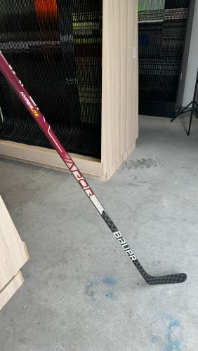 Hyperlite 95 Flex P92 Left Bauer Vapor New Devon Toews Colorado Avalanche Senior Pro Stock