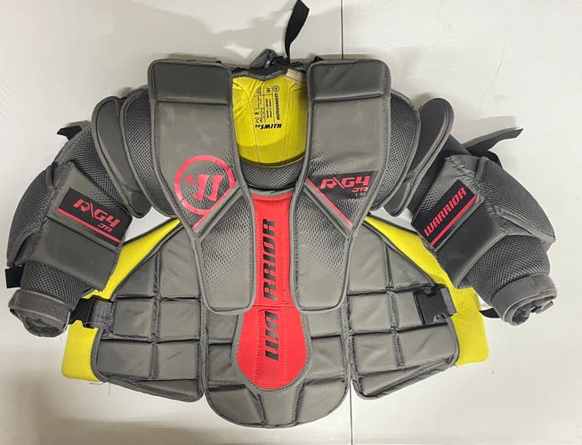 Used  Warrior  Ritual G4 Goalie Chest Protector