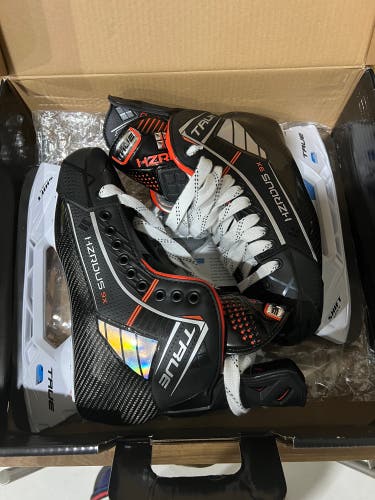 New True Regular Width  9 HZRDUS 9X Hockey Skates