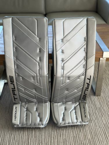 Pro Stock Canadian Made 33+2 True Hzrdus Pads With Matching True 615 Blocker - Brand New