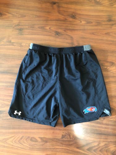 Used Men's Large UMass Lowell Under Armour Shorts