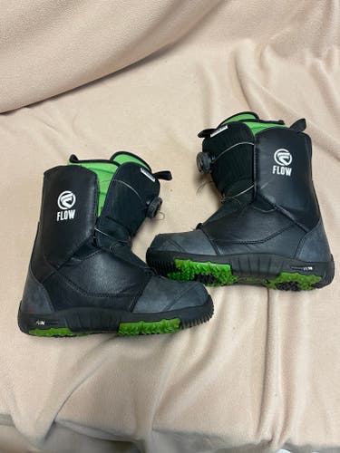 Used Size 4.0 (Women's 5.0) Men's Flow Snowboard Boots