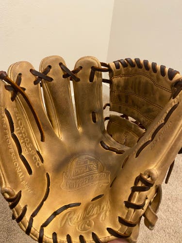 Used 2020 Pitcher's 11.75" Pro Preferred Baseball Glove