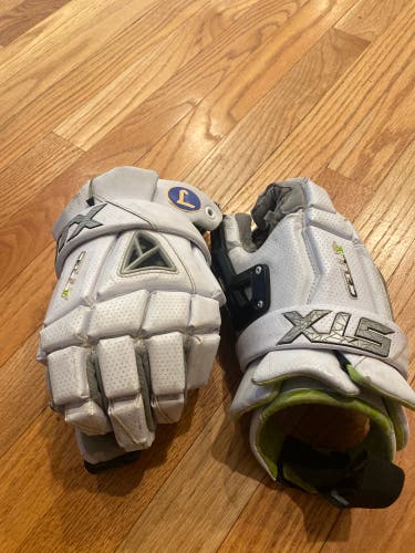 Loyola Blakefield STX Goalie Gloves
