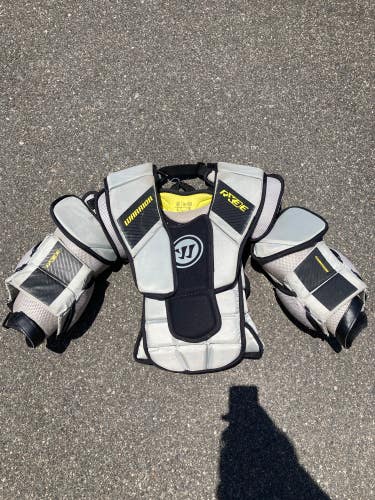 Used Junior Large/Extra Large Warrior Ritual X3E Goalie Chest Protector