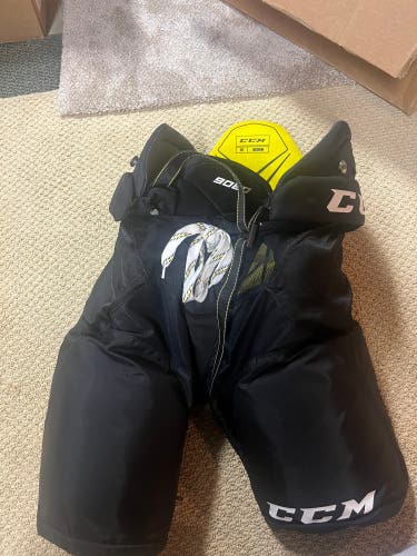 CCM Senior Medium Hockey Pants