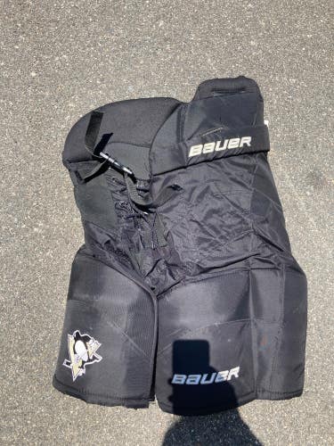 Black Used Pittsburgh Penguins Senior XL Bauer Nexus Hockey Pants