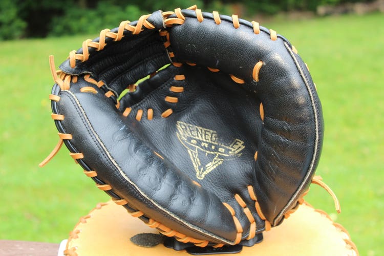 Used Rawlings Right Hand Throw Catcher's Renegade Baseball Glove 32.5"