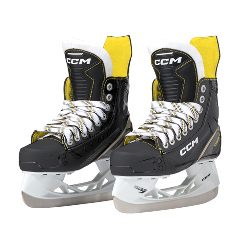 New Junior CCM AS-560 Hockey Skates D&R (Regular) Retail Size 3