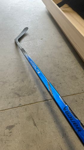 70 Flex P92M Hyperlite 2 Right Hand Senior Bauer Vapor