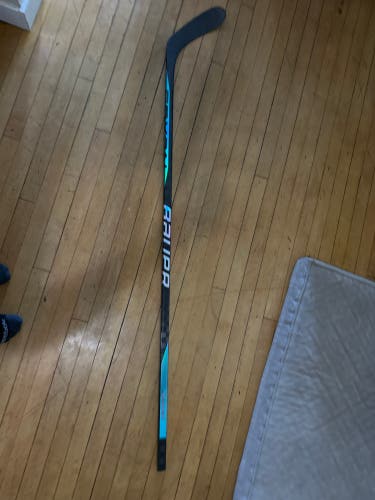 New Senior Bauer Right Handed P28  Nexus Sync Hockey Stick