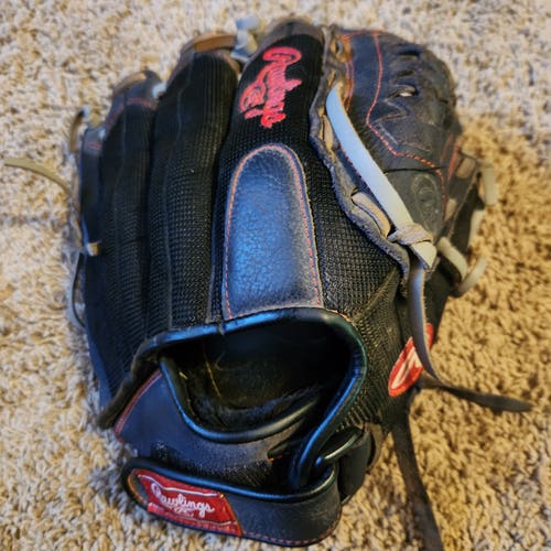 Rawlings Right Hand Throw Renegade Baseball Glove 12" Nice Glove. Game Ready