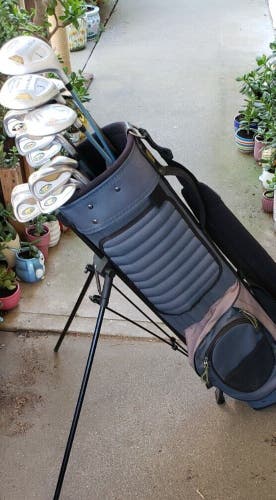 FULL SET  LADY 14 ALL NICKLAUS GOLF CLUBS 4 WOODS 9 IRONS PUTTER 3 WAY STAND BAG