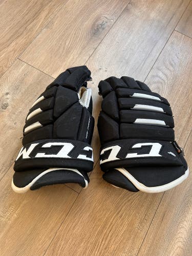 Used Black CCM 4R Pro Gloves | 14"