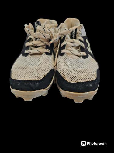 Used Under Armour Under Armour White Cleats Junior 01 Baseball And Softball Cleats