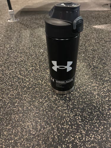 Under Armour Protege 16oz Steinless Steel Water Bottle