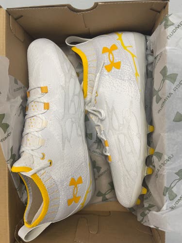 UAlbany Issued Under Armour Cleats