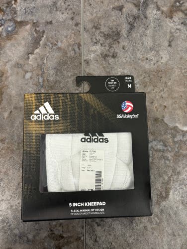 Adidas 5 Inch Medium Volleyball Kneepad