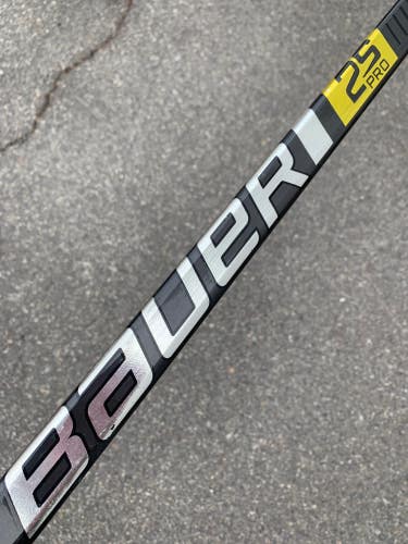 Used Youth Bauer Supreme 2S Pro Hockey Stick Right Handed P92