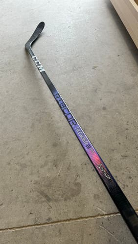 Used 75 Flex P28 Trigger 8 Pro CCM Right Hand Pro Stock RibCor Hockey Stick Senior