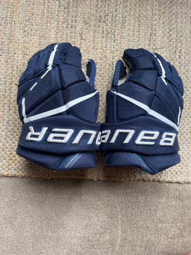 Used  Bauer 13"  Vapor 3X Pro Gloves