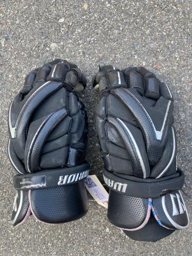 Black Used Warrior Evo Lacrosse Gloves Medium