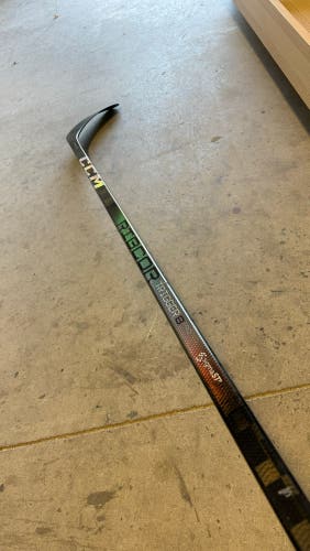 Used 85 Flex P29 Trigger 8 Pro CCM Left Hand Pro Stock RibCor Hockey Stick Senior