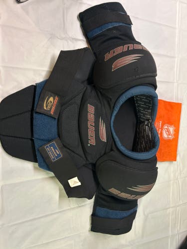 Bauer Shoulder Pad Sr. Large