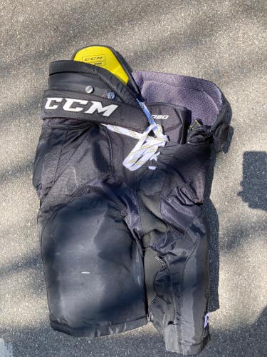 Black Used Senior Medium CCM Tacks 9080 Hockey Pants
