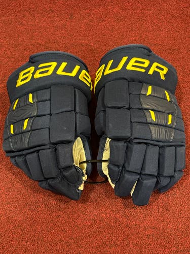 Merrimack College Bauer pro series gloves Size 14 Item#MC19PS