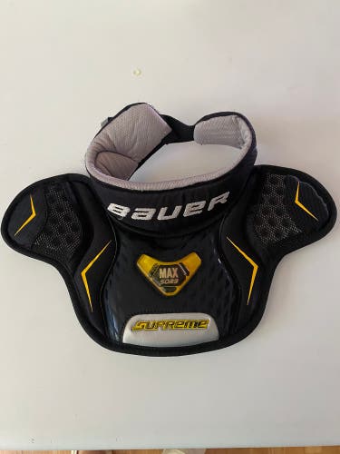 Junior Bauer Neck Guard