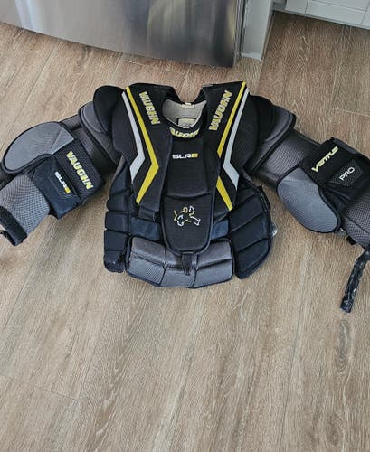 Used Small Vaughn Ventus SLR2 Goalie Chest Protector