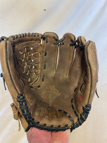 Used Right Hand Throw Rawlings Outfield RTD Baseball Glove 12"