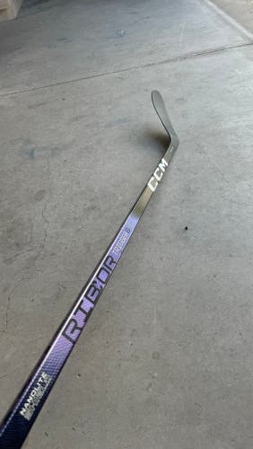 Used 90 Flex P28 Trigger 8 Pro CCM Left Hand Pro Stock RibCor Hockey Stick Senior