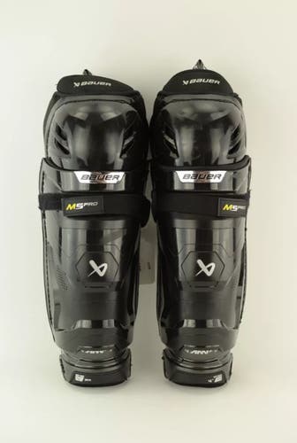Bauer Supreme M5 Pro shinguard