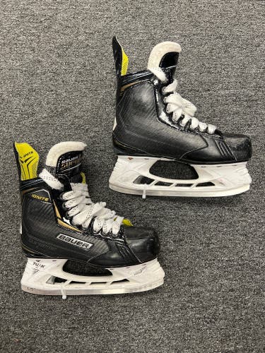 Bauer Supreme Ignite Pro size 5 Hockey Skates