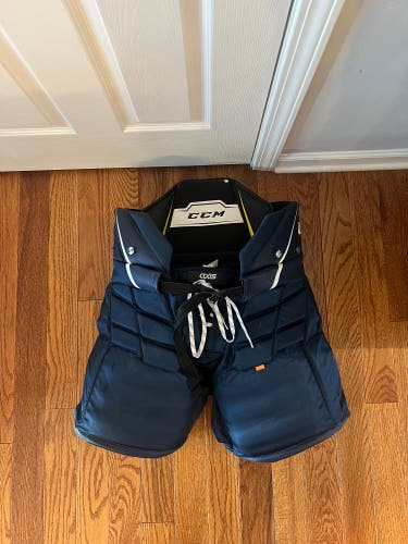 CCM AXIS PRO SMALL GOALIE PANTS