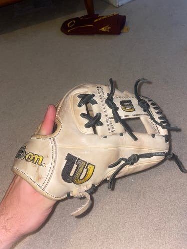 Wilson 1786 A2000 Infield Glove 11.5”