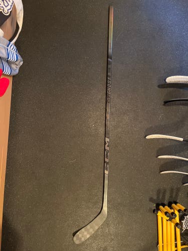 Used Intermediate CCM Right Handed P28  FT Ghost Hockey Stick