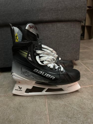 BAUER VAPOR HYP2RLITE SKATES 8 FIT 3 LIKE NEW CONDITION