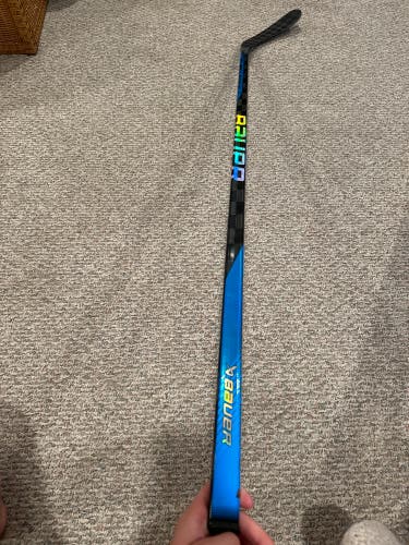 New Senior Bauer Right Handed Toe Pattern  Nexus Sync Hockey Stick