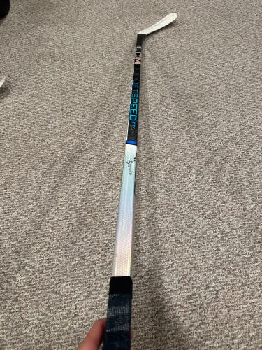 Used Senior CCM Right Handed Mid Pattern  Jetspeed FT6 Pro Hockey Stick