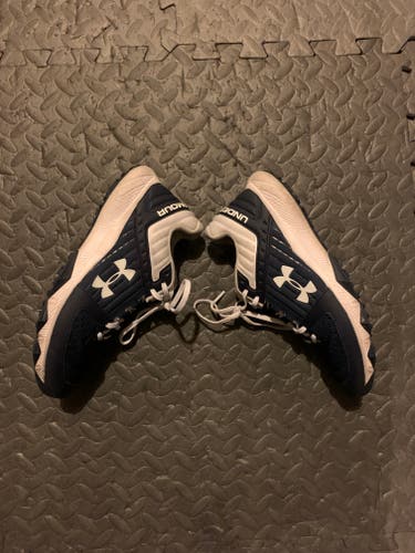 under armour yard 7.5 Turf shoes
