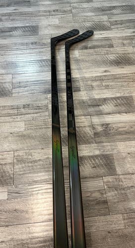 New! 2 PACK! 2 X 70 Flex Right Handed P29 FT Ghost Hockey Sticks
