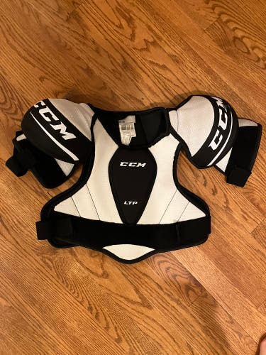 CCM shoulder pads