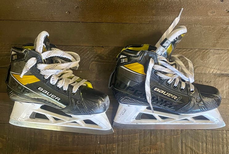 Used Intermediate Bauer Supreme 3S pro Hockey Goalie Skates Extra Wide Width Size 4